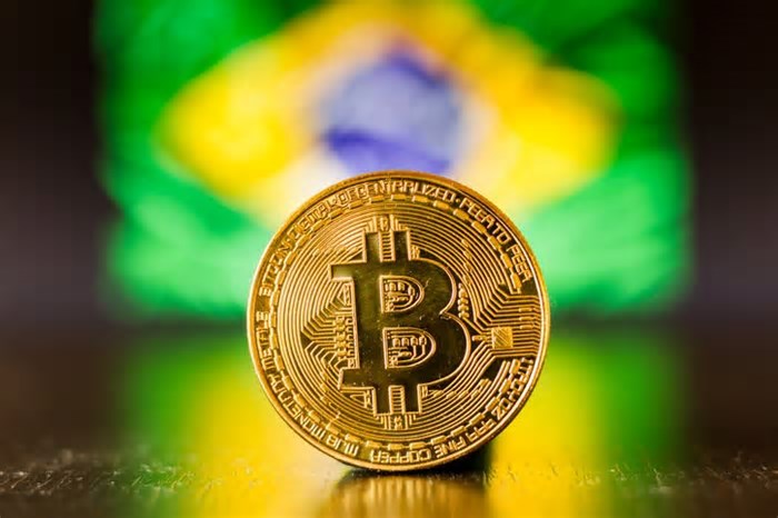 Criptomoedas saem das plataformas e chegam ao dia a dia dos brasileiros