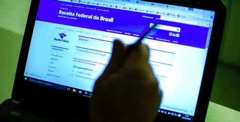 É preciso declarar criptomoedas no Imposto de Renda 2025? Confira