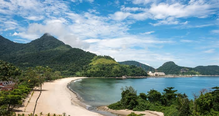 4 praias incríveis em Angra dos Reis (RJ) que você precisa conhecer