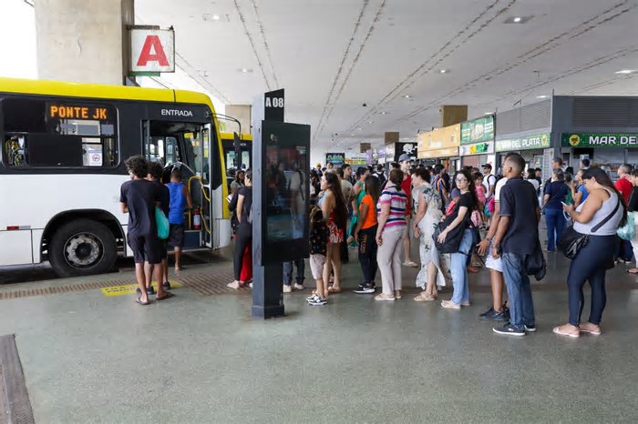 Mais de 2,8 milhões de usuários utilizaram o programa Vai de Graça no feriado