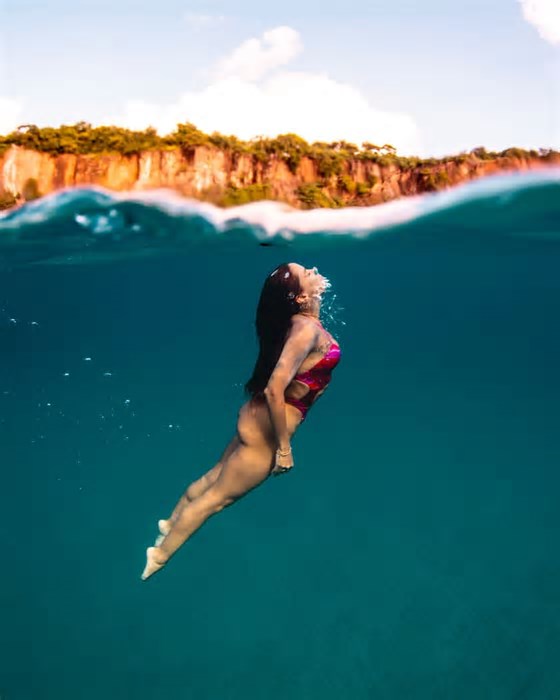 Anitta abre álbum de fotos de viagem de aniversário em Fernando de Noronha: 'Decidi ser muito feliz'