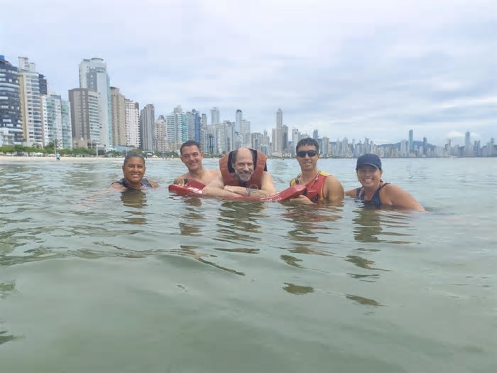 Projeto Praia Acessível de Balneário Camboriú é reconhecido como referência por visitantes