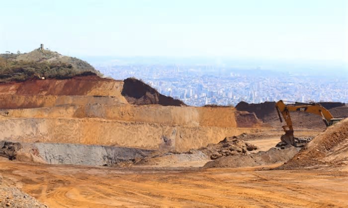 Gigantes da mineração travam guerra judicial bilionária contra ANM