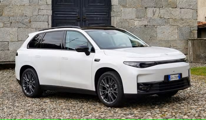 Stellantis estuda investimento para produzir carros chineses no Brasil