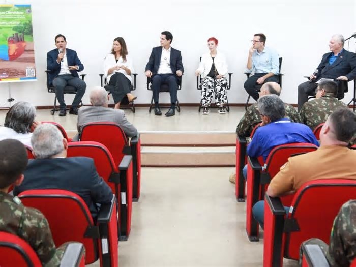 Exército reúne especialistas, no Recife, em debate sobre mudanças climáticas no Nordeste