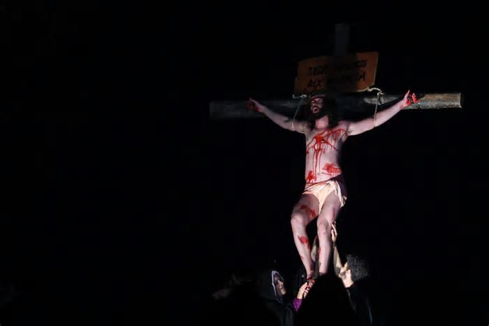 Encenação da Paixão de Cristo acontece nesta sexta. Veja programação