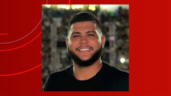 Cantor foragido enviou áudio pedindo perdão à namorada após agressão que quebrou dentes dela em Manaus
