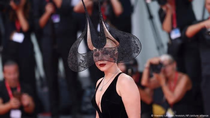 Show de Lady Gaga deve beneficiar economia do Rio, dizem especialistas