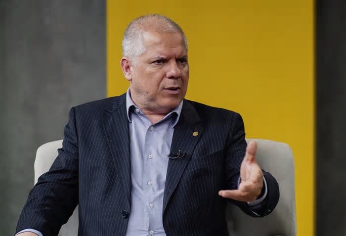 PF apura se empresas de viagens, eventos e buffet receberam recursos de entidades investigadas por suspeita de fraude no INSS