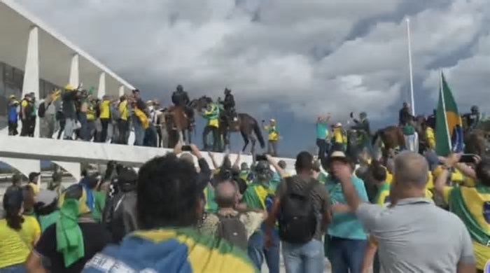 Congresso e STF acertam lei para soltar presos do 8/1 e aumentar penas de líderes que tentarem golpe