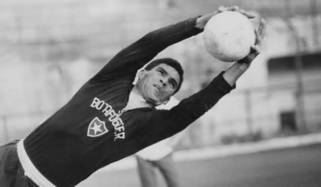 Morre ex-goleiro Manga, ídolo do Botafogo e titular da seleção na Copa de 1966