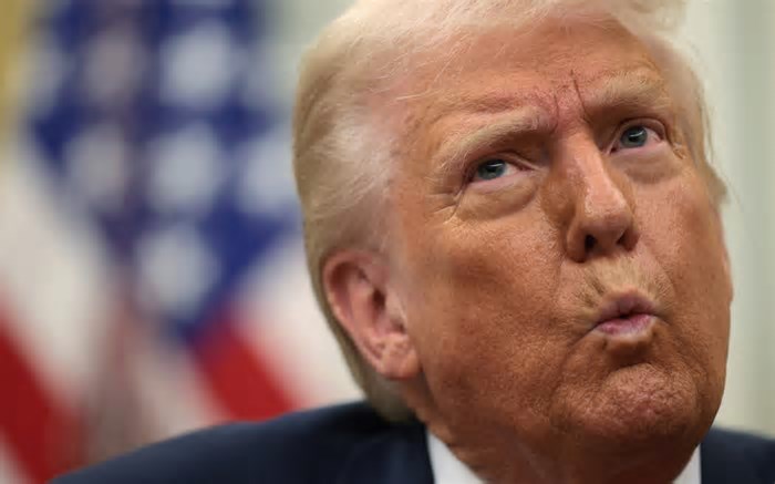 Conselheiros de Trump dizem que mais de 50 países entraram em contato para negociar tarifas