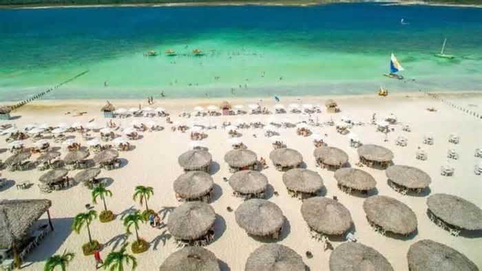 Revista internacional elege praia brasileira entre as mais bonitas do mundo