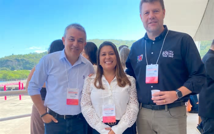 Prefeitura de Paraíba do Sul participa de encontro sobre turismo em Niterói