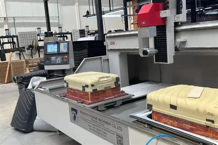 Grupo que produz malas da Ika vai abrir nova fábrica na Grande Curitiba