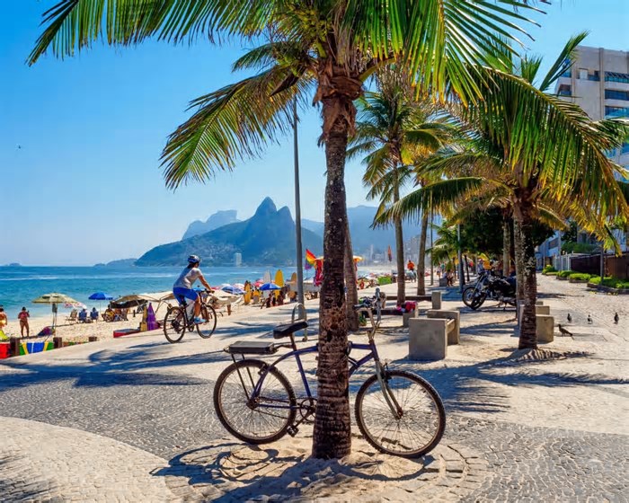 Feriado de Páscoa com Tiradentes gera aumento de 116% nas buscas por passagens aéreas para viagens domésticas