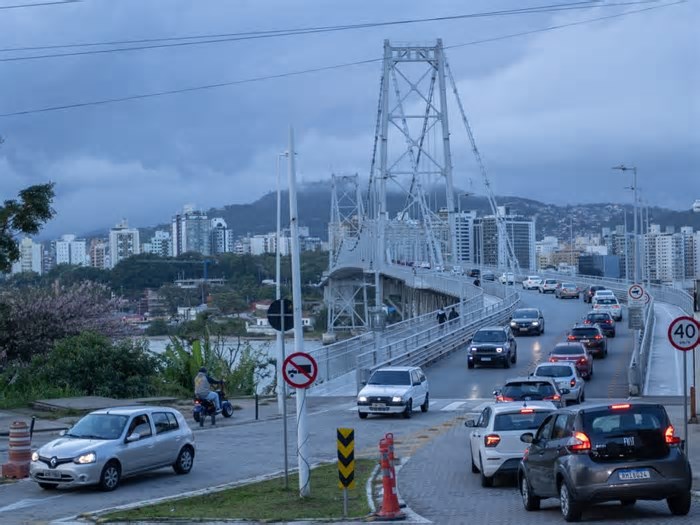 Mercado Público, linhas de ônibus e mais: veja o que muda durante o feriadão em Florianópolis
