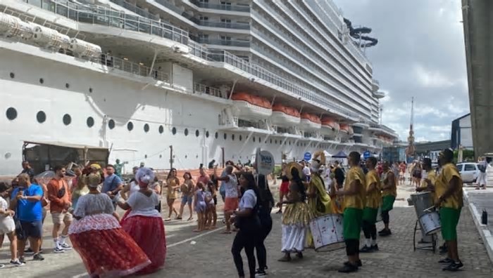 Cruzeiros trouxeram quase 300 mil turistas para a Bahia
