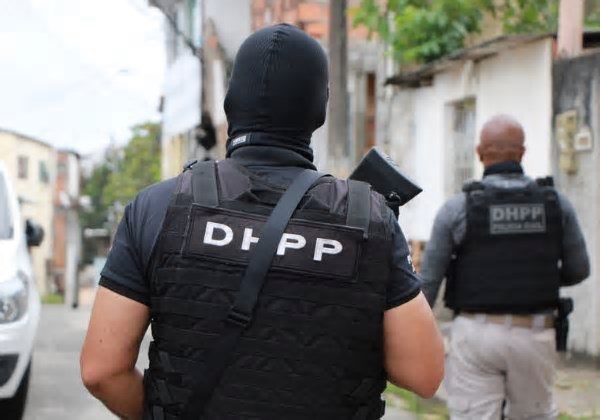 Polícia Civil prende foragido internado na UPA da San Martin