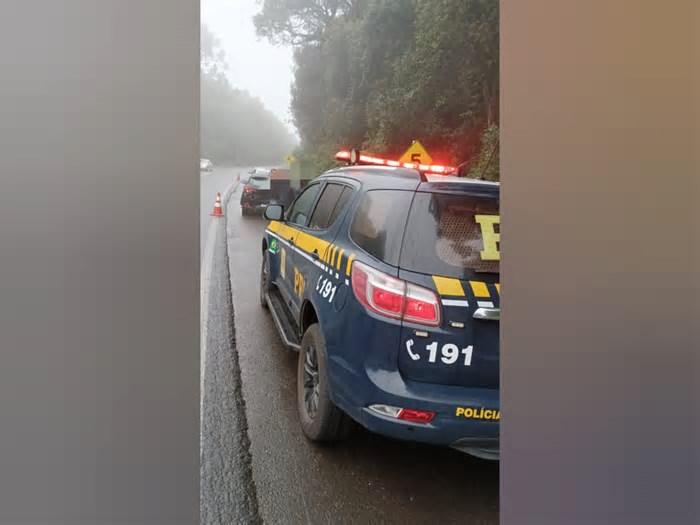 Veículo de prefeitura da região se envolve em acidente na Serra da Esperança