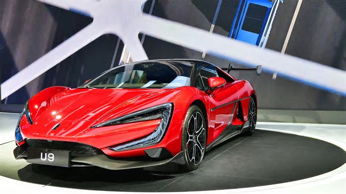Conheça o sedã de luxo da BYD que revoluciona tecnologia e performance
