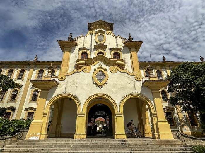 Universidade Rural pede ao estado novas linhas de ônibus, ligando Seropédica a Caxias e à Barra da Tijuca
