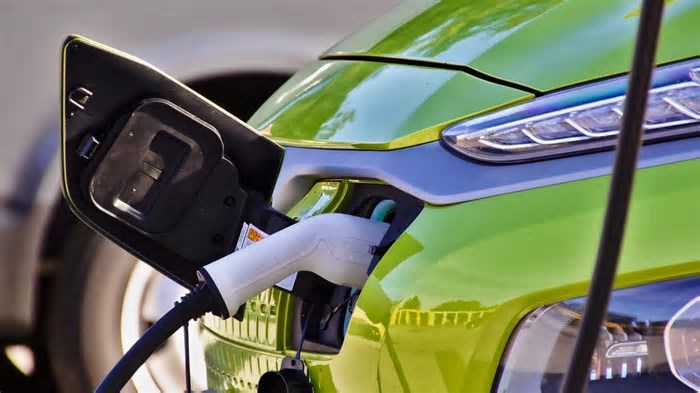 Confira alguns mitos e verdades sobre carros elétricos!