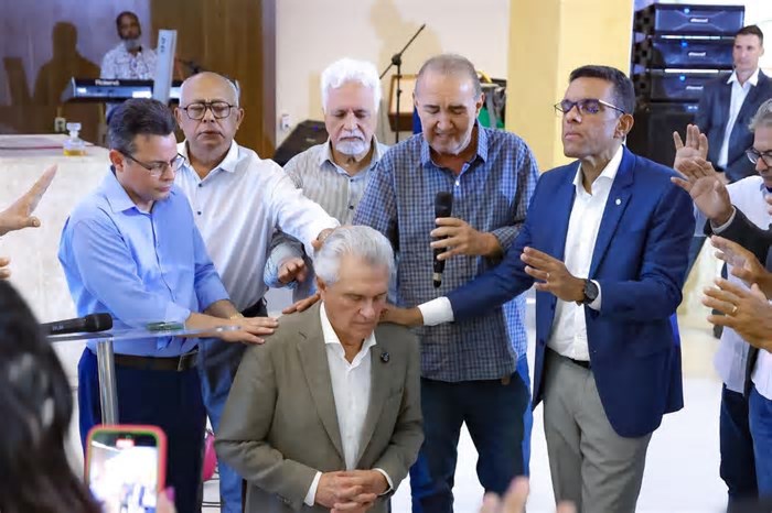 Caiado recebe “bênçãos” de evangélicos no pontapé inicial da campanha