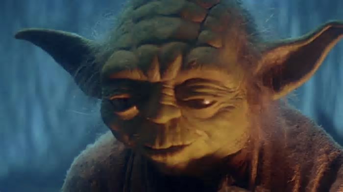 Por que Yoda fala de trás pra frente? George Lucas explica