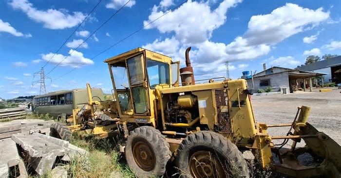 De máquinas agrícolas a sucatas: o que a prefeitura de Caxias do Sul está leiloando até o dia 21 de maio