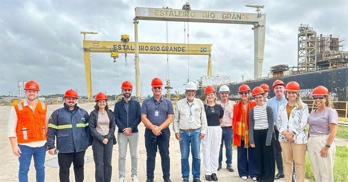 Portos RS recebe comitiva da Bélgica para conhecer operações