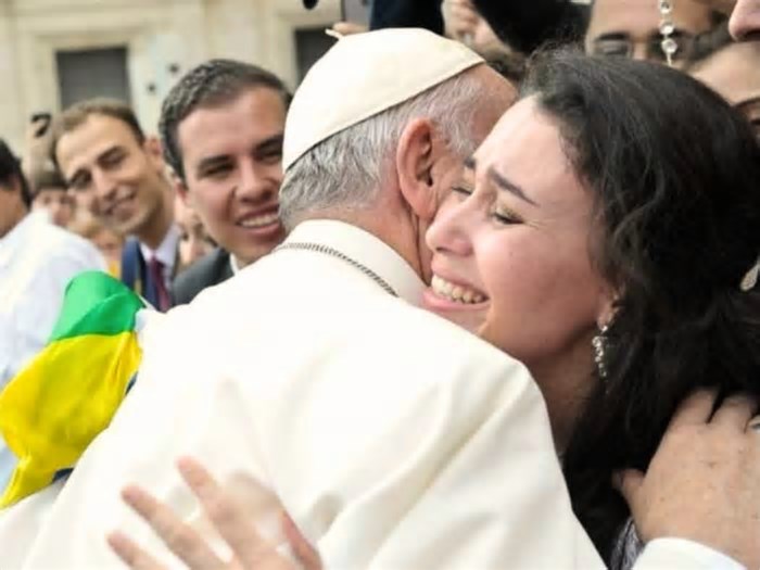 ‘Pensa que cachaça é água?’: quando o Papa Francisco levou uma catarinense do choro ao riso