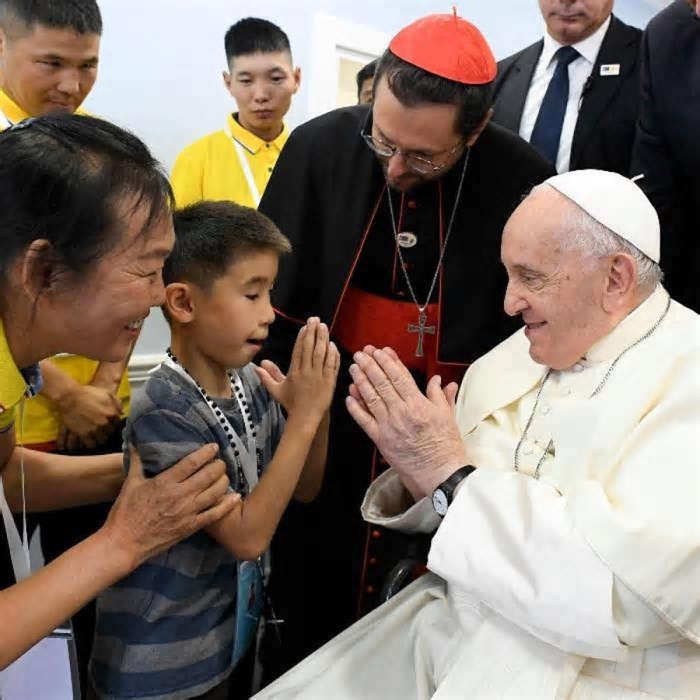 Enquanto vivo, papa Francisco reencarnou a convite de Jesus