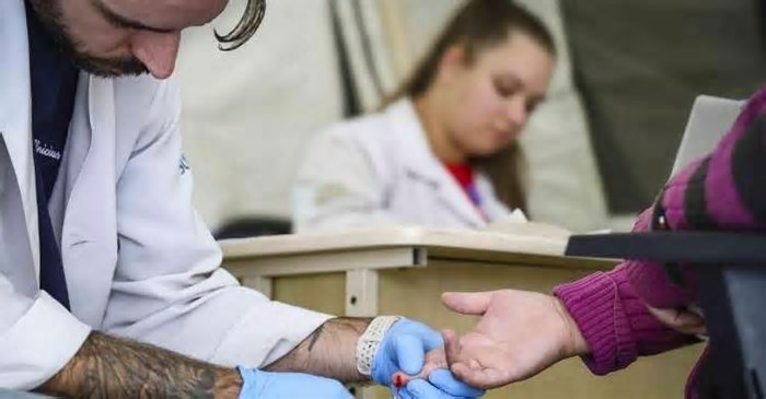 Porto Alegre amplia locais para uso de tecnologia que detecta rapidamente casos graves de dengue