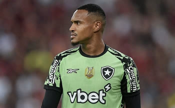 Botafogo empata com o Flamengo e segue estagnado no meio da tabela do Brasileirão Betano