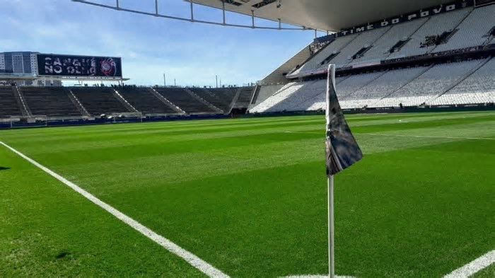 Corinthians x Santos: confira as escalações do clássico pelo Brasileirão