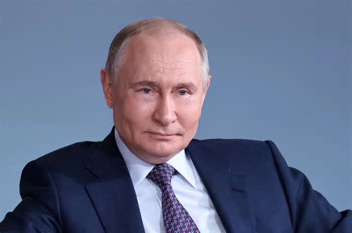 Putin diz estar pronto para negociar e papa Leão XIV se oferece para sediar diálogo