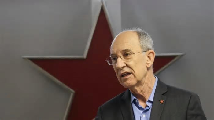 Candidato à presidência do PT, Rui Falcão visita Florianópolis em busca de apoio