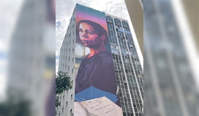 Murais de Antonieta de Barros e Franklin Cascaes são recriados no Centro de Florianópolis