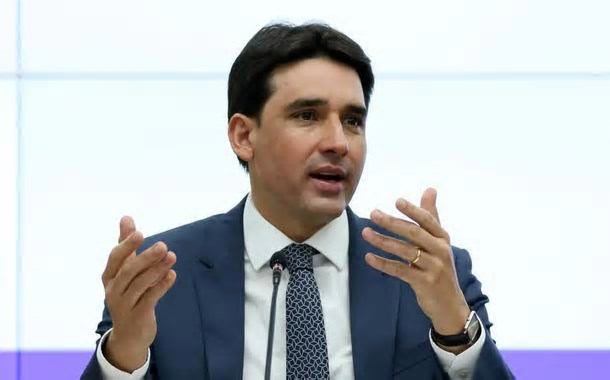 Brasil mira R$ 30 bilhões em investimentos e realizará 60 leilões em portos e aeroportos até 2026, diz ministro