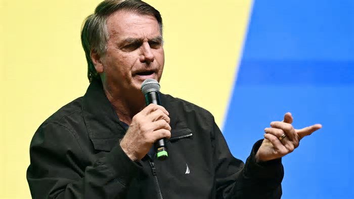 Bolsonaro e presidente do PL vêm ao Ceará para evento de comunicação