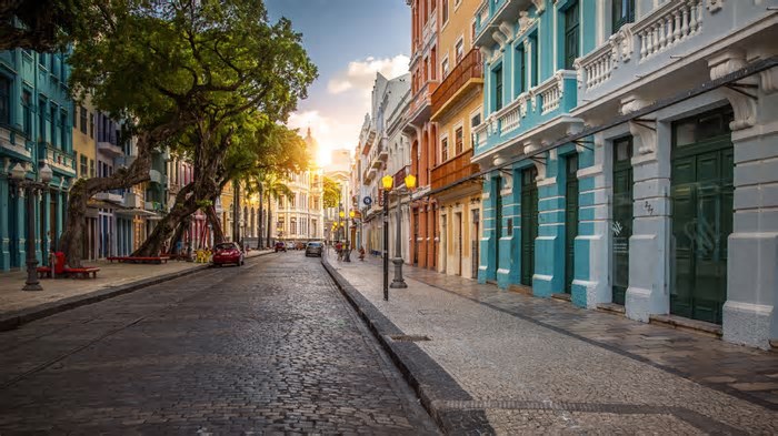 A Veneza Brasileira atrai turistas e novos moradores com suas paisagens deslumbrantes