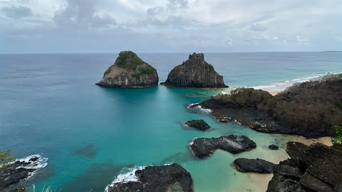 Turista morre afogado em praia de Fernando de Noronha