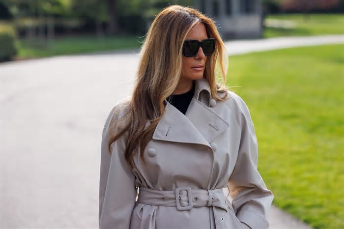 Traders ganharam US$ 100 milhões ao comprar memecoin $MELANIA antes de ser divulgada, diz FT
