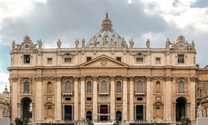 Turismo religioso impulsiona reservas em Roma em ano de Jubileu