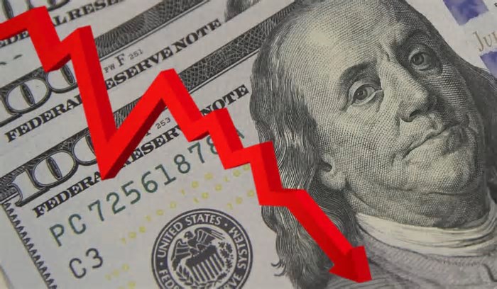 Valor do dólar hoje: cotação da moeda abre em baixa na quinta-feira (29)