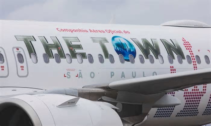 The Town: empresa aérea amplia voos para shows de Katy Perry e Travis Scott