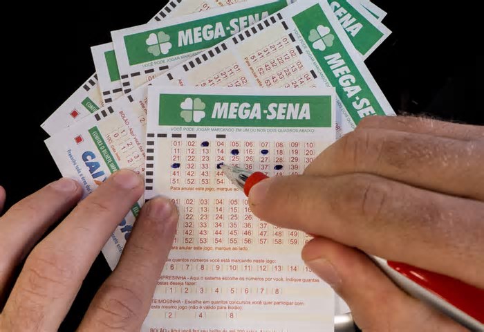 Mega-Sena acumulada! Prêmio de R$ 11 milhões pode ser sorteado neste sábado