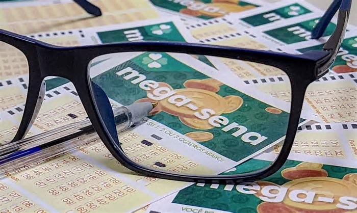 Mega-Sena pode pagar R$ 11 milhões neste sábado
