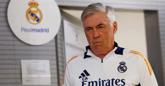 Soccer Brazil's historic players celebrate Ancelotti's arrival and hope things will change